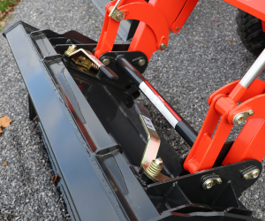 Quick attach loader bucket